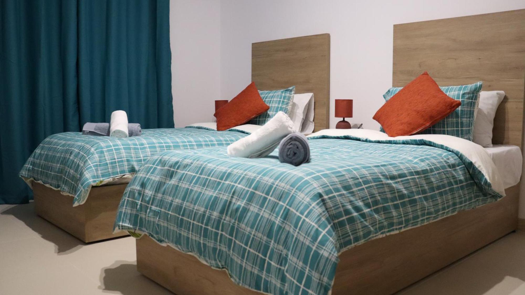 Sc6 - Modern & Spacious 2 Bed Сейнт Полс Бей Екстериор снимка